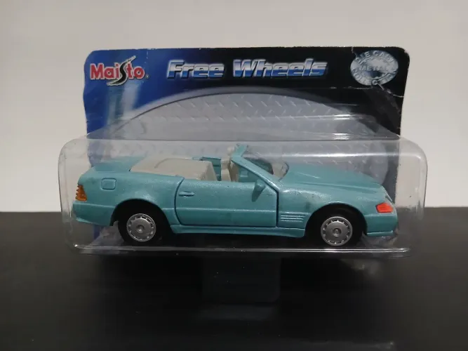 Miniatura em Ferro Mercede Benz Lacrada Maisto