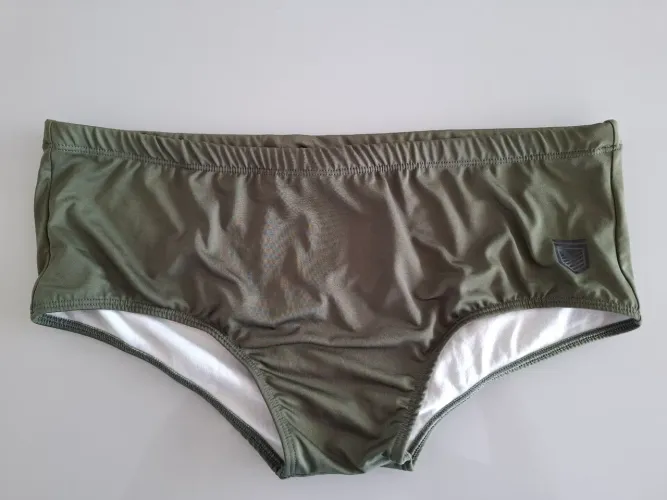 Sunga GardaUomo G Verde Militar semi novo