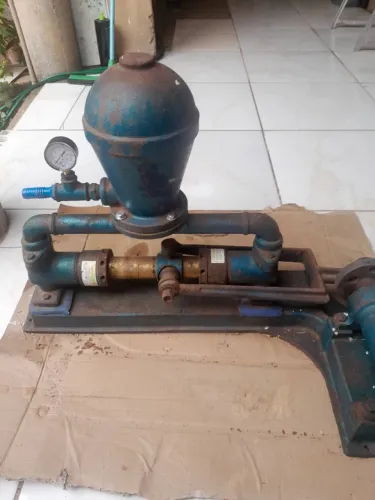 Bomba para roda d'agua