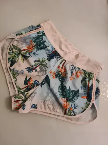 Short de praia florido olaian - decathlon - usado