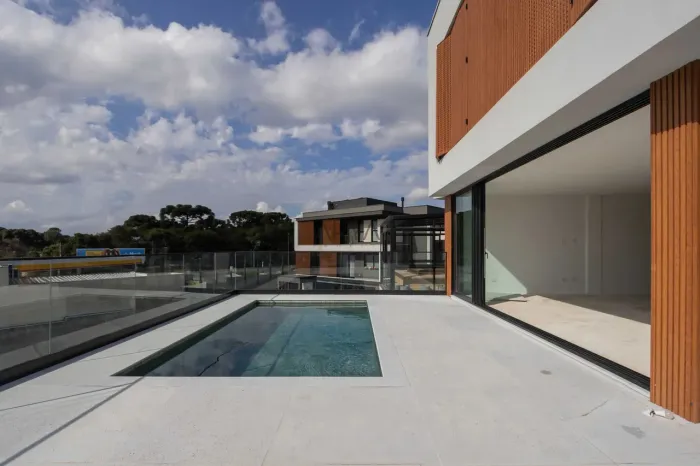 Casa à venda em comdominio em Santa Felicidade ARYA1