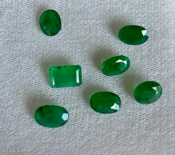 Esmeralda com Certificado de Veracidade 