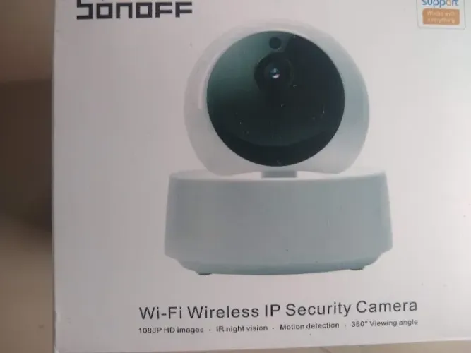 Câmera de segurança Sonoff GK-200MP2-B Smart Home Security com resolução 2MP - branco