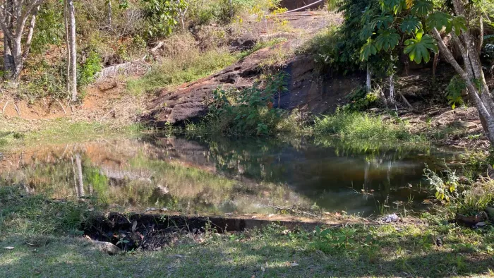 Aluga-se sítio no pico do ibituruna 