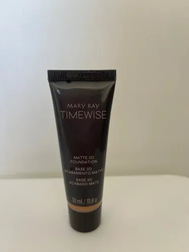 Base Mary Kay 3D bronze W100