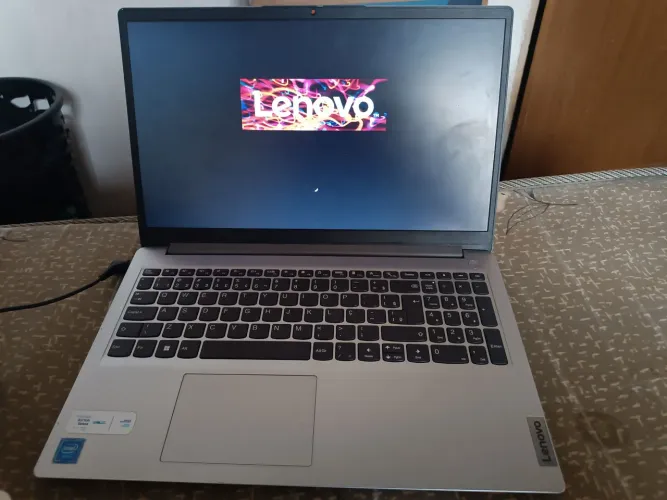 Notebook Lenovo Intel inside