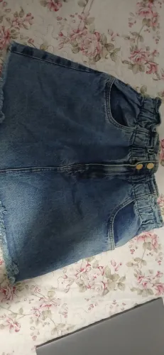 Saia Jeans com Detalhes e Cós Elástico