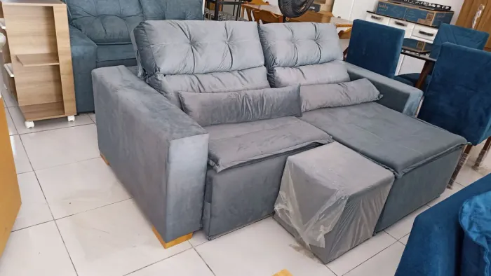 Sofá Retrátil/Reclinável Pronta Entrega -Puff de Brinde!!!