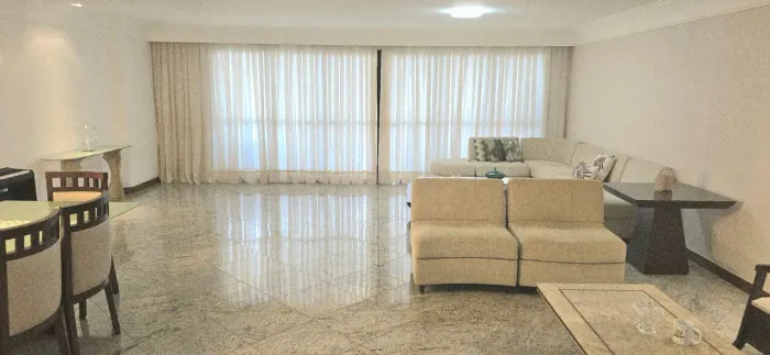 Vendo apartamento no Ed. Maison Augusta com vista linda!