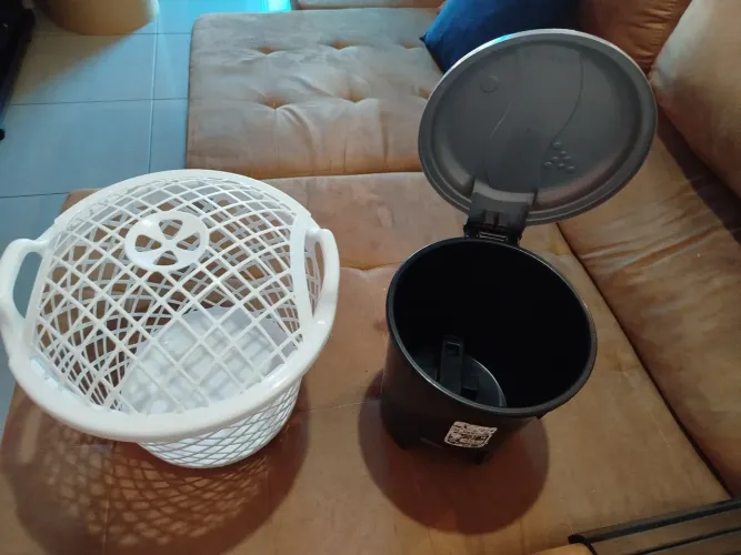 Vende se sexto de lixo e roupa suja