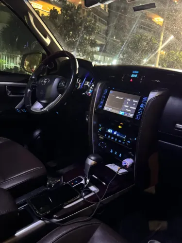 Toyota Hilux SW4 SRX 4X4 2.8 TDI 16V Dies. Aut. 2017