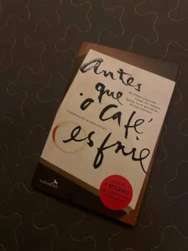 Livro - Antes que o café esfrie