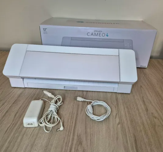 Máquina de Recorte Plotter Silhouette Cameo 4