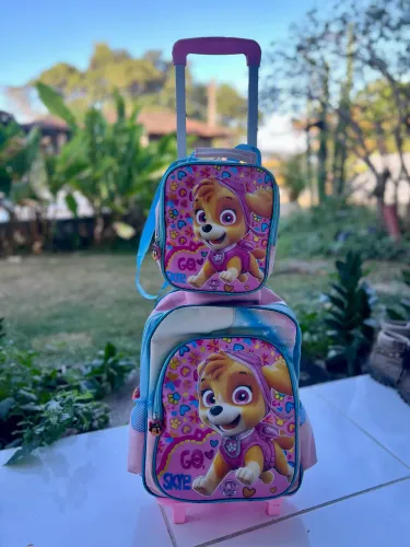 MOCHILA ESCOLAR