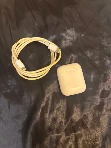 AirPods com Case e Cabo de Carregamento