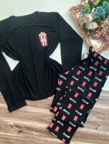 Pijama Netflix Popcorn - Conforto e Estilo para suas Noites!
