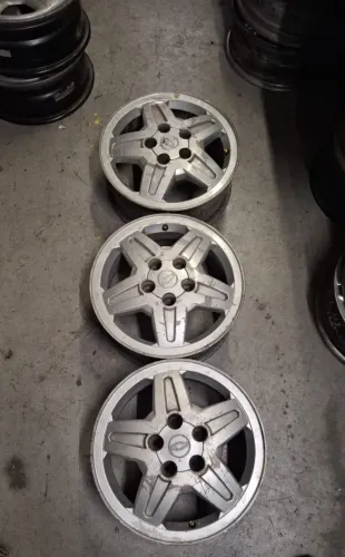 Roda 15 Zafira 5 furos