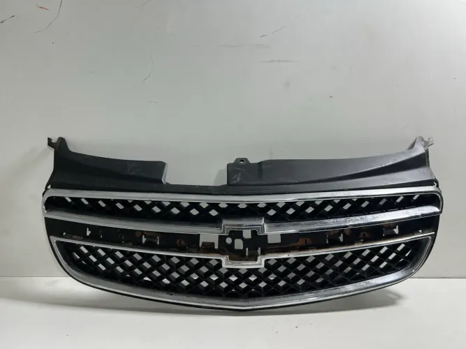 Grade parachoque dianteiro Gm celta 2012 13 14 15 2016 original 