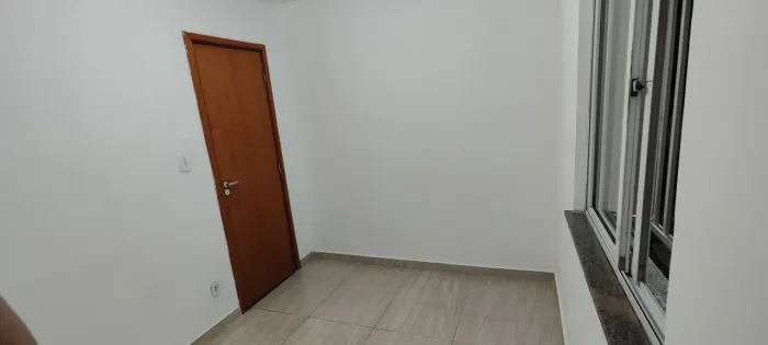 Alugo apartamento 2 quartos
