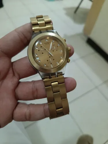 Swatch Dourado Feminino (Banho Original)