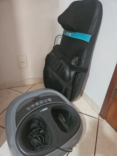 Assento Massageador Shiatsu Comfort e Massageador para pés com aquecimento Genis Relax