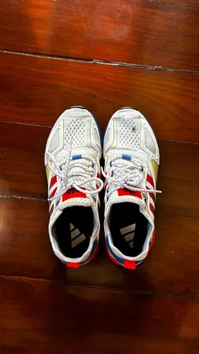 Adidas - original - tamanho 41.