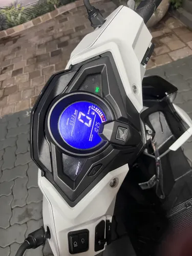 VENDO MOTO BIZ ELITE 125cc - ÚNICO DONO