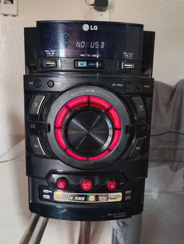 LG cm4320 Mini system som pen drive rádio cd melhor torre JBL partybox Philco gradiente