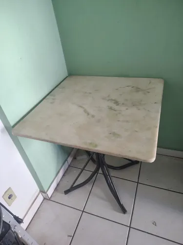 Mesa pedra branca