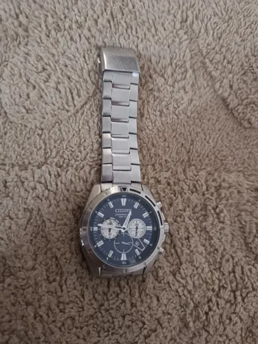 Vendo Relógio Citizen semi novo pouco usado