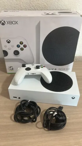 Xbox Séries S - IMPECÁVEL