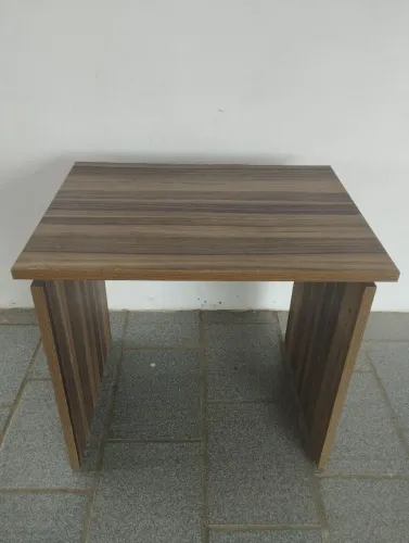 Vendo escrivaninha em mdf