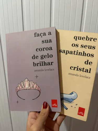 Livros: quebre os seus sapatinhos de cristal e faça a sua coroa de gelo brilhar