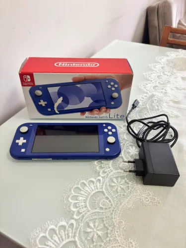 Nitendo Switch Lite - Bloqueado - 32gb de armazenamento