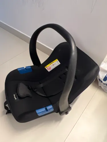 Bebê conforto butigotto
