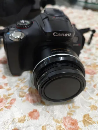 Camera Canon sx30 is 