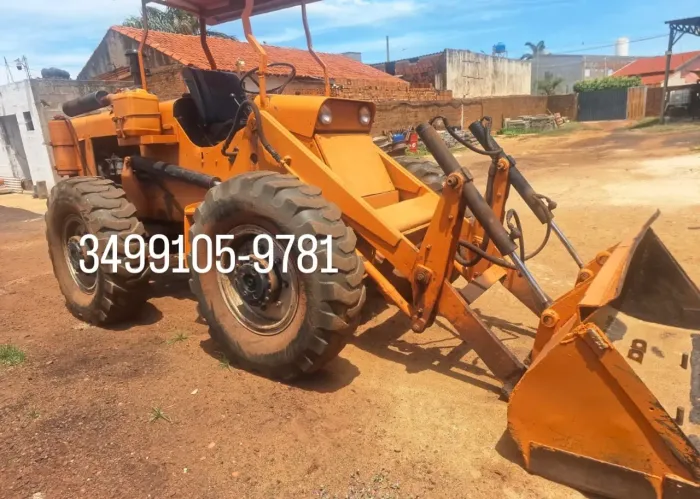 Vende - se Trator Case 