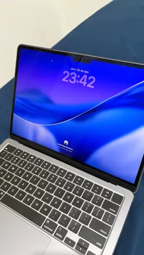 Macbook air M2