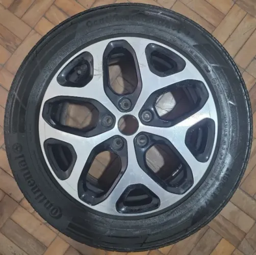 Roda Liga Leve Renault Captur Continental 215/60 R17 96 H MS Standard Load Radial Tubeless