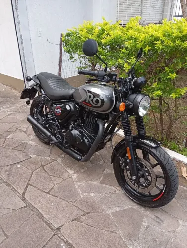 ROYAL ENFIELD HUNTER 350