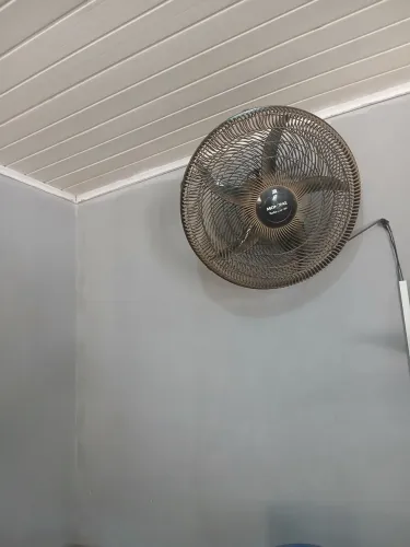 Vende-se ventilador de parede