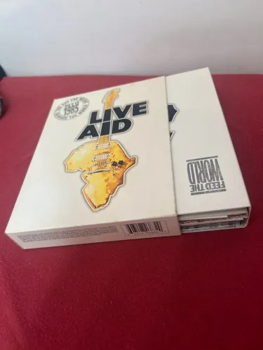 box de 4 DVDs do Live Aid
