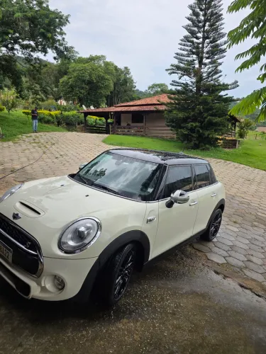 Mini Cooper S 2.0 Turbo 16V 5P Aut. 2016