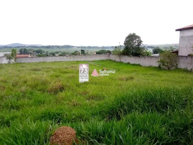 Terreno Padrão em Pindamonhangaba