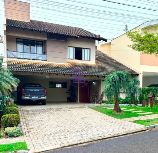 CASA À VENDA NO CONDOMINIO VALE DO ARVOREDO