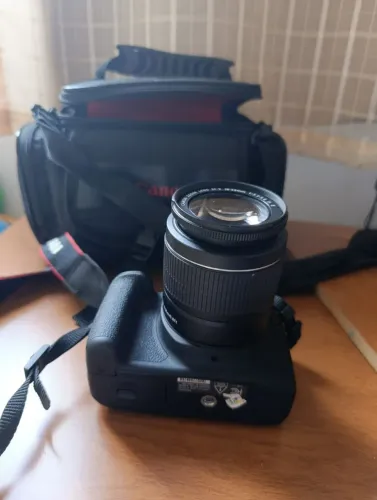 Câmera fotográfica Canon t7 ( 4 meses de uso)