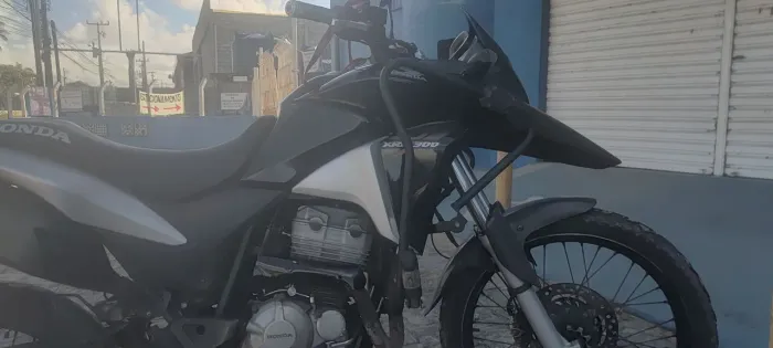 Xre 300 2014 pra vender em ótimo estado de conservação.