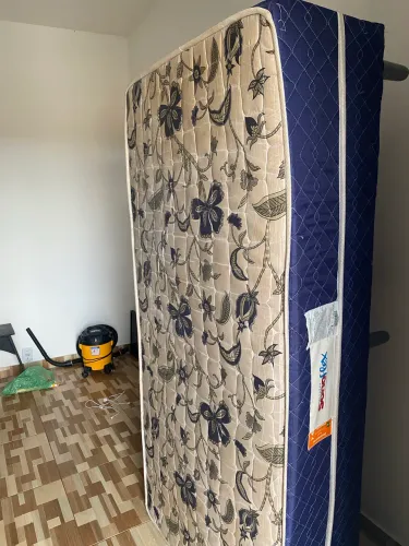 Cama de solteiro