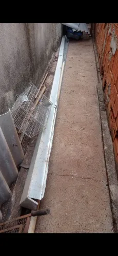 Vendo esse calha 5 metros e meio 
