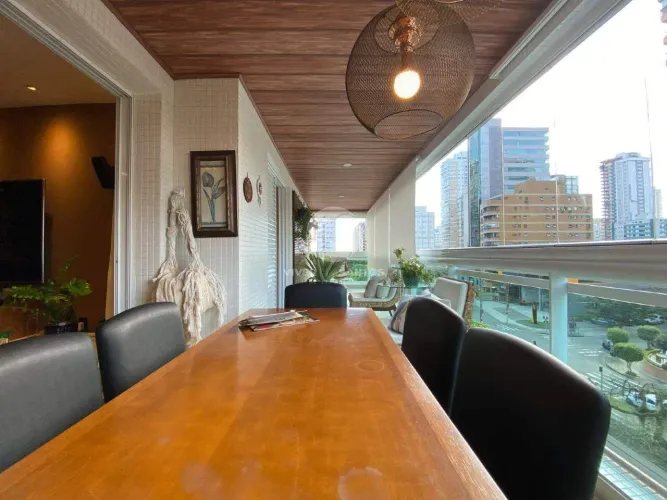 Apartamento Alto Padrão 227 m², 3 Suítes com Closet, Varanda Gourmet e 3 Vagas na Aparecid